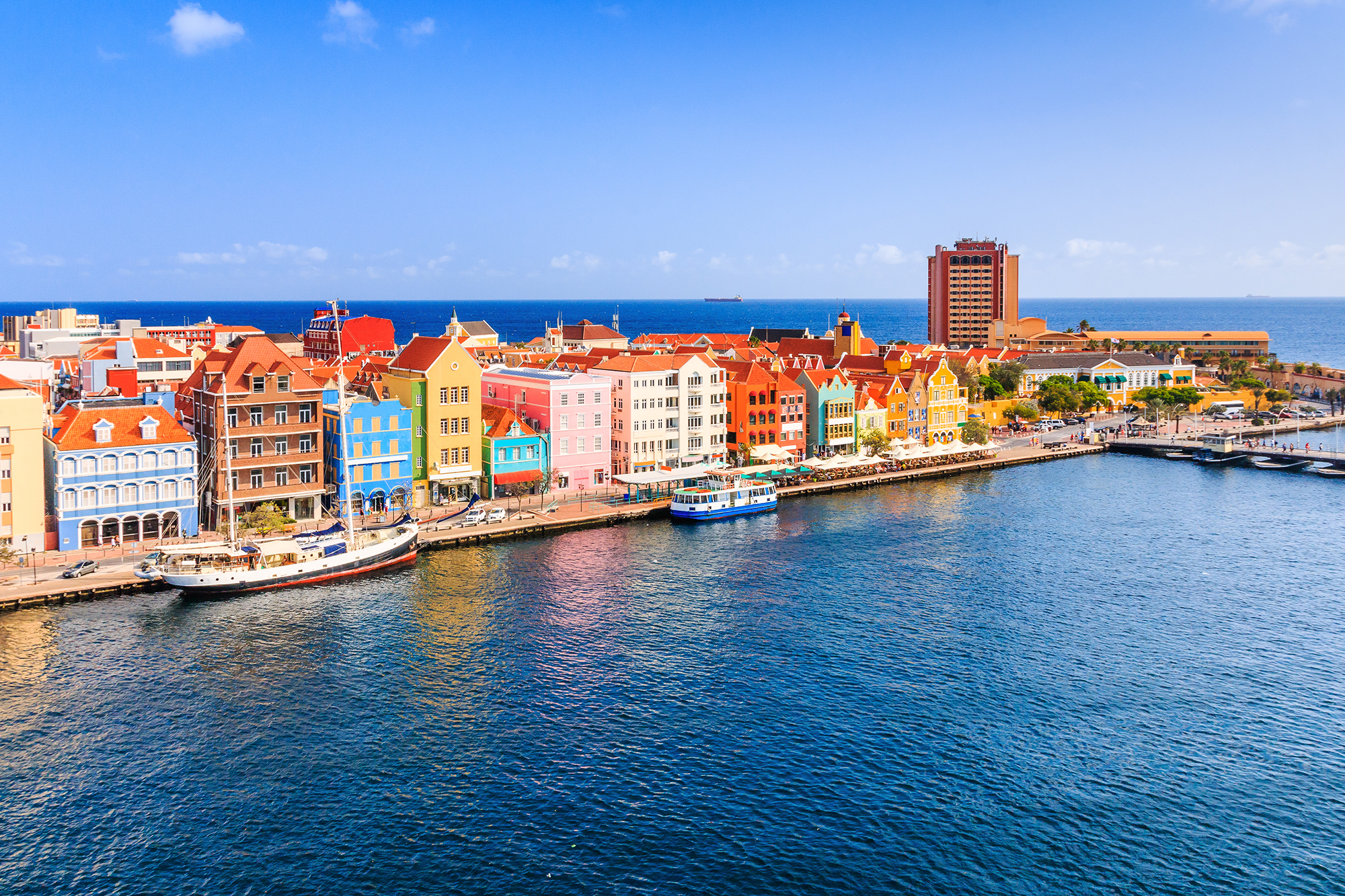 Curacao_shutterstock_650249764